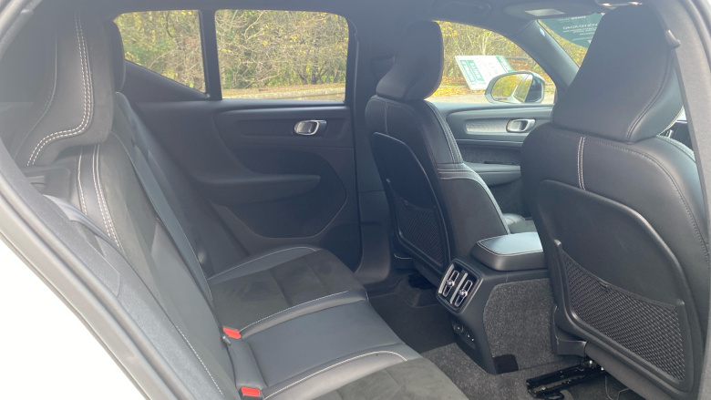 Volvo Xc40 1.5 T3 [163] R DESIGN 5dr Petrol Estate